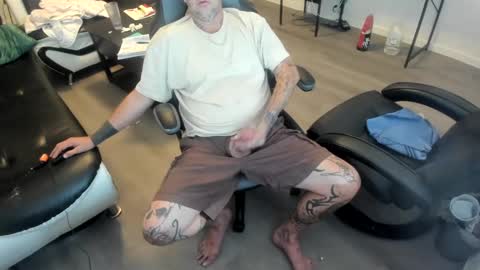 bigdickpiercedtattoos online show from 09-11-25, 11:49