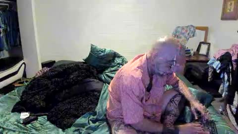 bigdickpiercedtattoos online show from 10-21-25, 09:21