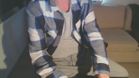 Snapshot of bigdutchenergy chatting on 10-24-25, 08:49 BigDutchEnergy online show from 10-24-25, 08:49