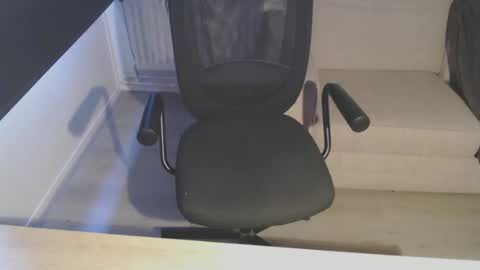 Snapshot of bigdutchenergy chatting on 11-22-25, 01:43 BigDutchEnergy online show from 11-22-25, 01:43