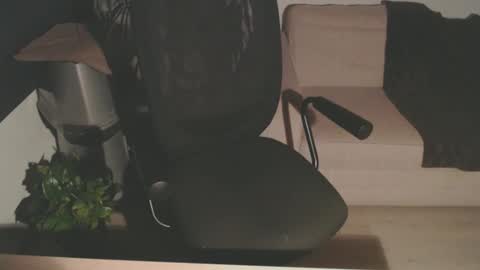 Snapshot of bigdutchenergy chatting on 03-10-26, 07:41 BigDutchEnergy online show from 03-10-26, 07:41