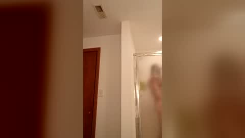 Snapshot of bigernine chatting on 08-02-26, 02:43 bigernine online show from 08-02-26, 02:43