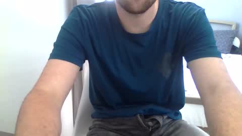 Snapshot of biggbaguette1 chatting on 05-15-26, 03:19 biggbaguette1 online show from 05-15-26, 03:19