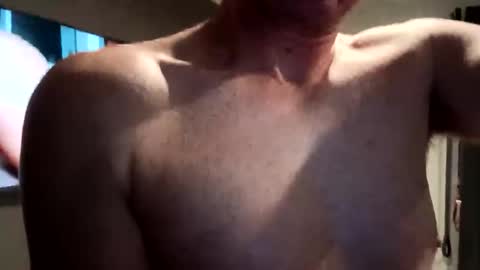 Snapshot of biggllh chatting on 09-17-25, 06:42 biggllh online show from 09-17-25, 06:42