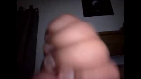 Snapshot of bigguunn chatting on 11-30-25, 03:43 bigguunn online show from 11-30-25, 03:43