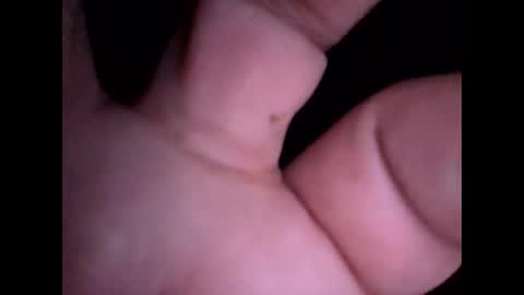 Snapshot of bigguunn chatting on 12-16-25, 01:05 bigguunn online show from 12-16-25, 01:05