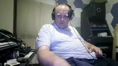 Snapshot of biggydee8989 chatting on 08-07-26, 09:33 biggydee8989 online show from 08-07-26, 09:33