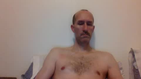 Snapshot of bighugemouthful chatting on 01-04-25, 03:50 Chaz online show from 01-04-25, 03:50