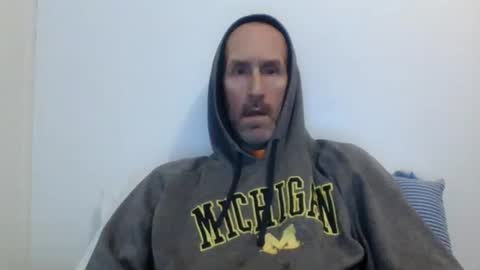 Snapshot of bighugemouthful chatting on 02-13-25, 05:01 Chaz online show from 02-13-25, 05:01