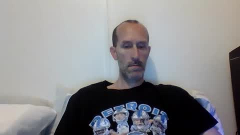 Snapshot of bighugemouthful chatting on 09-20-25, 03:18 Chaz online show from 09-20-25, 03:18