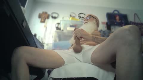 Snapshot of bigjeff01 chatting on 03-09-26, 01:15 bigjeff01 online show from 03-09-26, 01:15