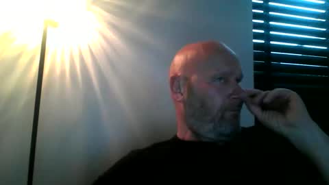 bigmike3339 online show from 10-27-25, 08:40