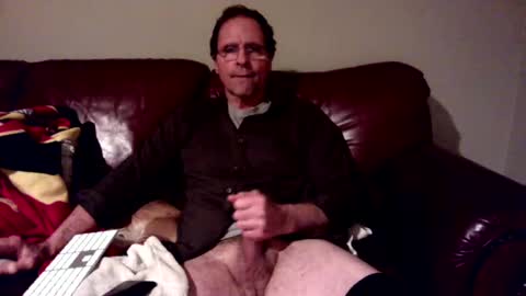 Snapshot of bignjakd6 chatting on 12-26-24, 05:47 CumCMe online show from 12-26-24, 05:47