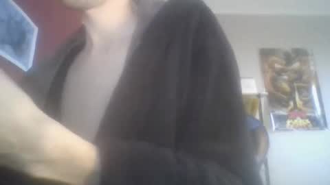 Snapshot of bignlouis chatting on 04-12-26, 04:56 Nicolas online show from 04-12-26, 04:56