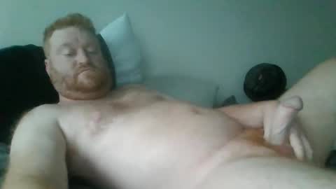 Snapshot of bigred92899 chatting on 10-26-25, 01:50 bigred92899 online show from 10-26-25, 01:50
