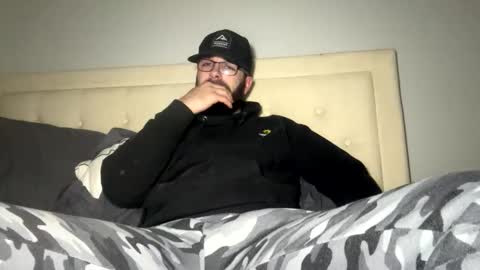 Snapshot of bigstrokes76 chatting on 03-28-26, 05:07 bigstrokes76 online show from 03-28-26, 05:07