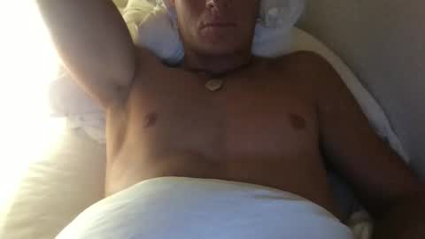 Snapshot of bigswingingdick85 chatting on 09-18-25, 08:44 bigswingingdick85 online show from 09-18-25, 08:44