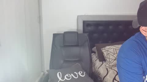 MANUEL online show from 04-21-26, 02:26