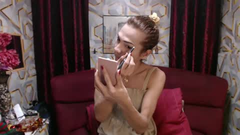 Snapshot of bigthickcock69xx chatting on 12-10-24, 10:28 sophia online show from 12-10-24, 10:28