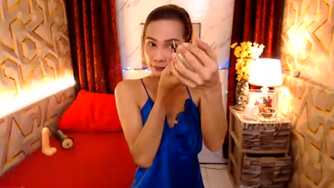 Snapshot of bigthickcock69xx chatting on 06-23-26, 05:33 sophia online show from 06-23-26, 05:33