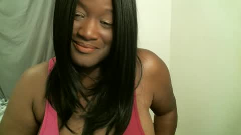 Snapshot of bigtitscassie chatting on 05-19-26, 01:44 Bigtitscassie online show from 05-19-26, 01:44