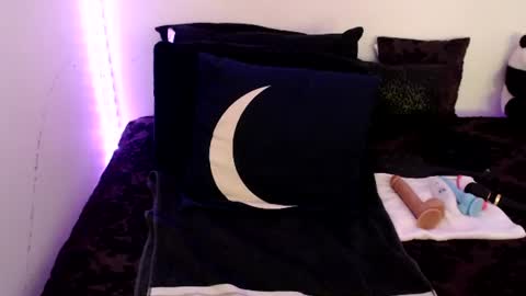 Snapshot of bigtittedtattedlesbian chatting on 07-06-26, 11:07 Nichole lights online show from 07-06-26, 11:07