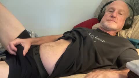 Snapshot of bigwebone chatting on 09-29-25, 08:46 Bigwebone online show from 09-29-25, 08:46