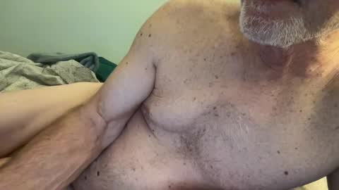 Snapshot of bigwebone chatting on 10-13-25, 03:17 Bigwebone online show from 10-13-25, 03:17