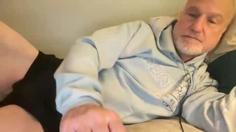 Snapshot of bigwebone chatting on 11-29-25, 04:26 Bigwebone online show from 11-29-25, 04:26