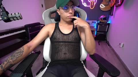 Snapshot of bigxboy96 chatting on 12-05-24, 07:05 bigxboy96 online show from 12-05-24, 07:05