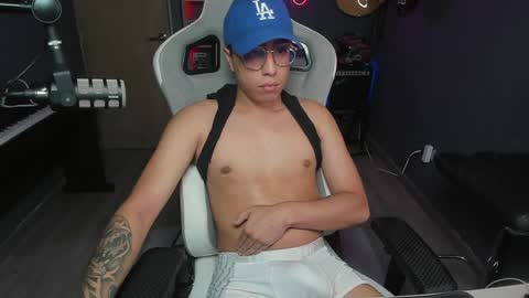 Snapshot of bigxboy96 chatting on 01-05-25, 10:19 bigxboy96 online show from 01-05-25, 10:19