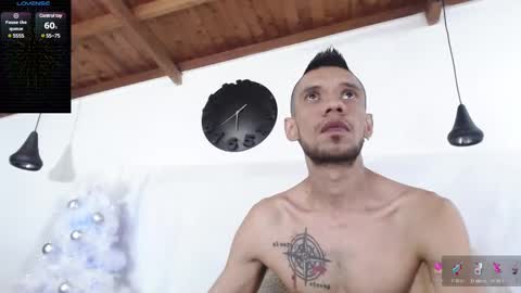 Snapshot of bigzehuz chatting on 12-09-24, 01:51 andres online show from 12-09-24, 01:51