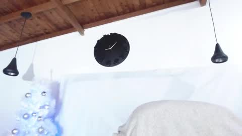 Snapshot of bigzehuz chatting on 12-18-24, 03:26 andres online show from 12-18-24, 03:26