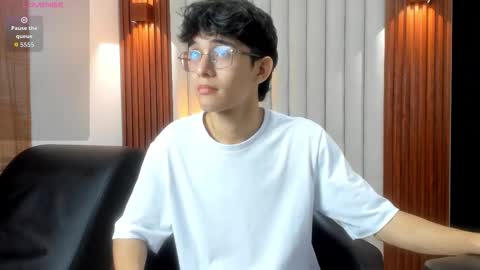 Snapshot of billie_jr chatting on 09-21-25, 03:30 Billie online show from 09-21-25, 03:30