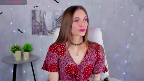 Snapshot of billie_simmons chatting on 11-17-25, 09:15 Alisha online show from 11-17-25, 09:15