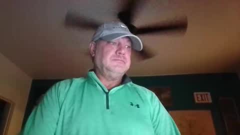 Snapshot of billjames55 chatting on 04-30-26, 09:15 billjames55 online show from 04-30-26, 09:15