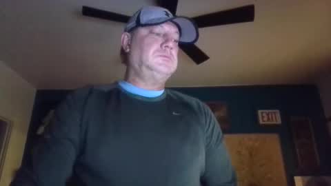 Snapshot of billjames55 chatting on 05-08-26, 10:42 billjames55 online show from 05-08-26, 10:42