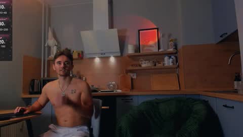Snapshot of billy_full chatting on 10-19-25, 10:05 Billy and Lisahelp us to reach 100 likes online show from 10-19-25, 10:05