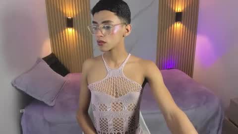 Snapshot of billy_jamees chatting on 11-29-25, 03:42 Sam online show from 11-29-25, 03:42