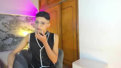 Snapshot of billy_jamees chatting on 02-08-26, 12:08 Sam online show from 02-08-26, 12:08