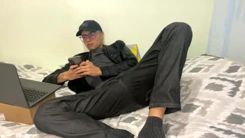 billy_magteo online show from 08-05-26, 06:33