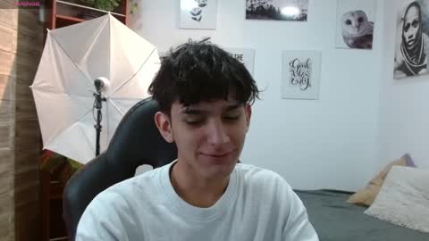 Snapshot of billy_wild chatting on 04-07-26, 01:11 billy wild online show from 04-07-26, 01:11