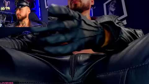 Snapshot of billymayer_ chatting on 10-12-25, 06:07 billy online show from 10-12-25, 06:07