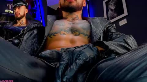 Snapshot of billymayer_ chatting on 10-23-25, 04:39 billy online show from 10-23-25, 04:39