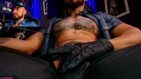 Snapshot of billymayer_ chatting on 11-05-25, 06:30 billy online show from 11-05-25, 06:30