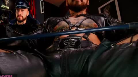 Snapshot of billymayer_ chatting on 11-10-25, 05:23 billy online show from 11-10-25, 05:23