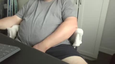 Snapshot of billymcn chatting on 09-18-25, 02:19 billymcn online show from 09-18-25, 02:19