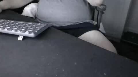 Snapshot of billymcn chatting on 11-04-25, 02:49 billymcn online show from 11-04-25, 02:49