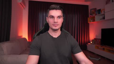 Snapshot of billypassion chatting on 01-28-25, 07:53 BillyPassion online show from 01-28-25, 07:53