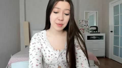 bina_mima online show from 04-18-26, 09:35